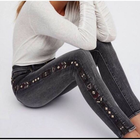 DRIFTWOOD Marilyn Aztec black embroidered jeans - Picture 1 of 4